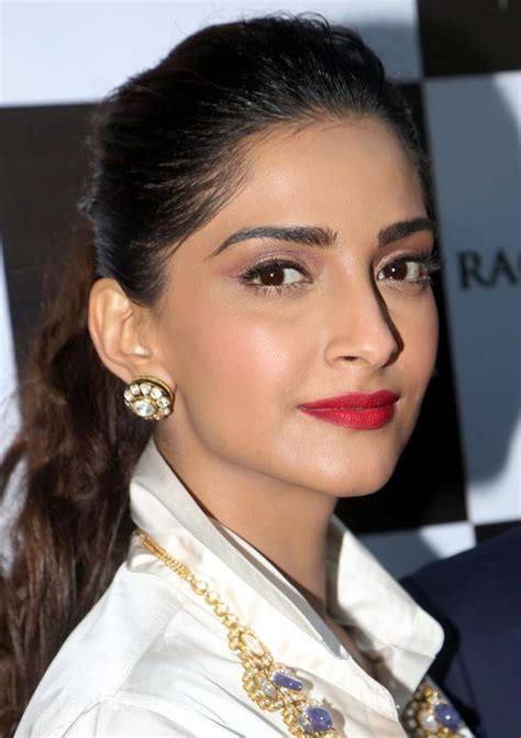 sonam kapoor xnxx|Indian Actress Sonam Kapoor Porn Videos